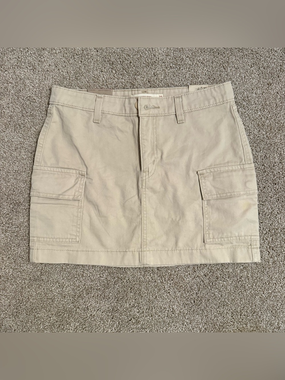 levi’s women skirt